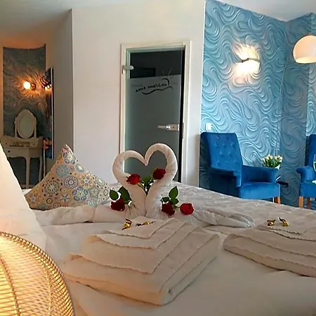 Amo Marem Lejlighedshotel