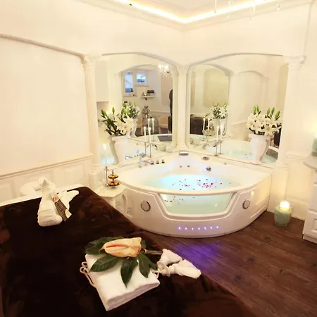Amo Marem Aparthotel