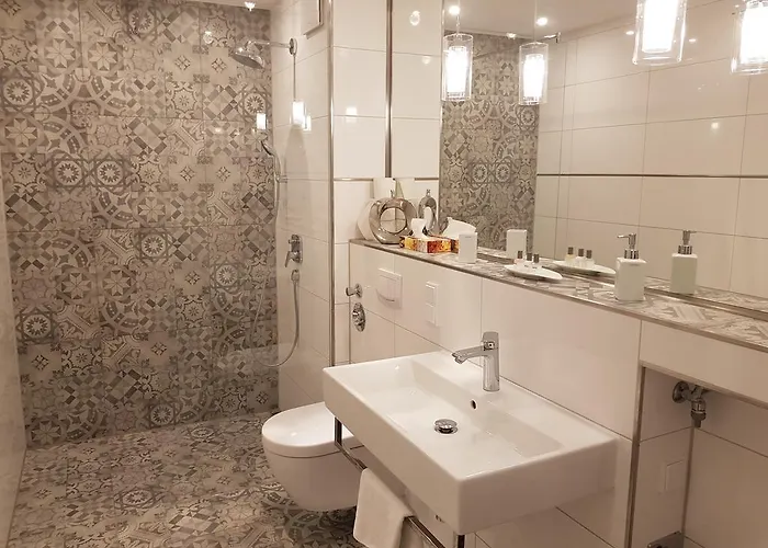 Amo Marem Дирхаген